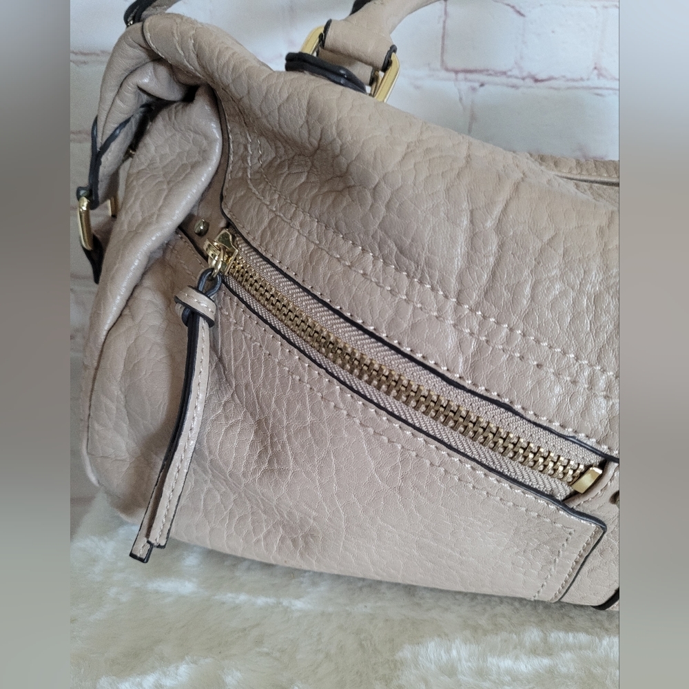 J Lo Beige Satchel Purse Cross Body Strap - Picture 3 of 11
